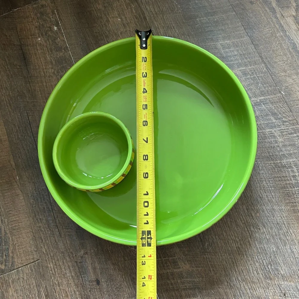 Crate & Barrel Pimenta Caliente chip and dip serving‎ bowl Green Fruit Vegetable